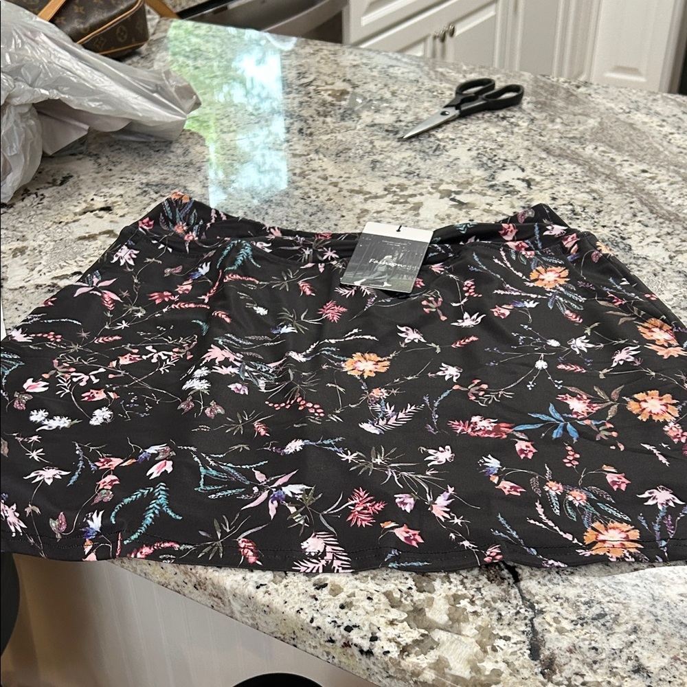 Black Floral Mini Skirt with Multicolor Print - Brand: